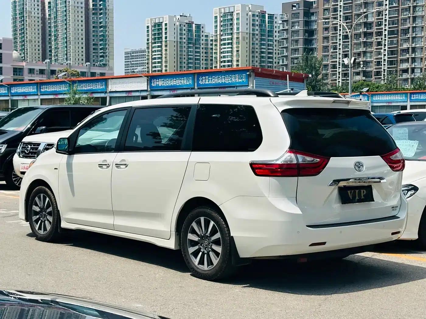 2018 Sienna 3.5L Automatic — миниатюра 6