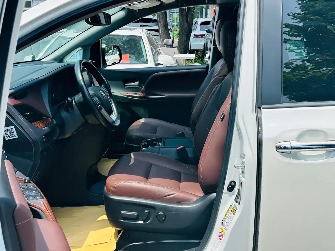 2018 Sienna 3.5L Automatic — миниатюра 7