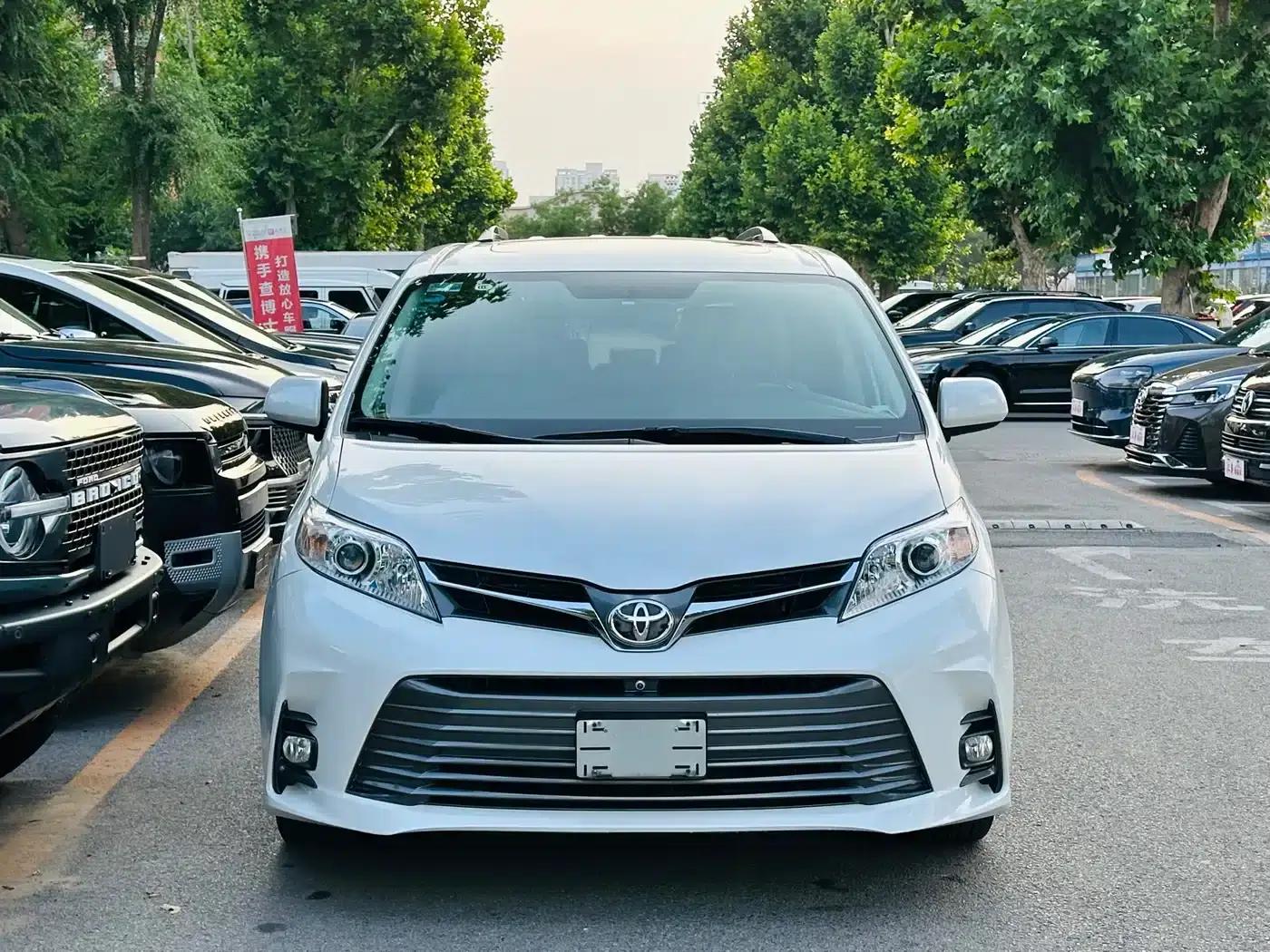 2019 Sienna 3.5L Automatic — миниатюра 2