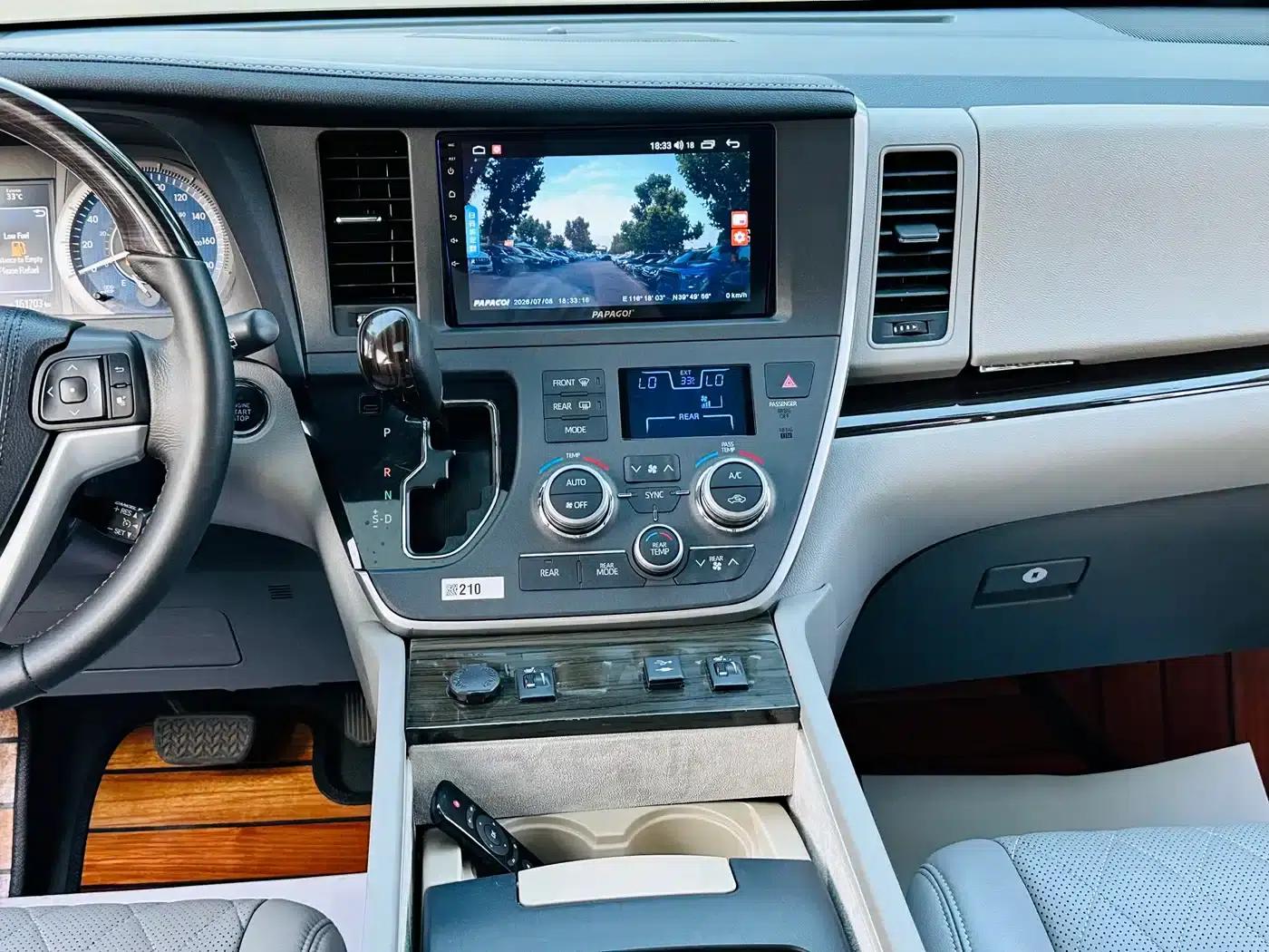 2019 Sienna 3.5L Automatic — миниатюра 19