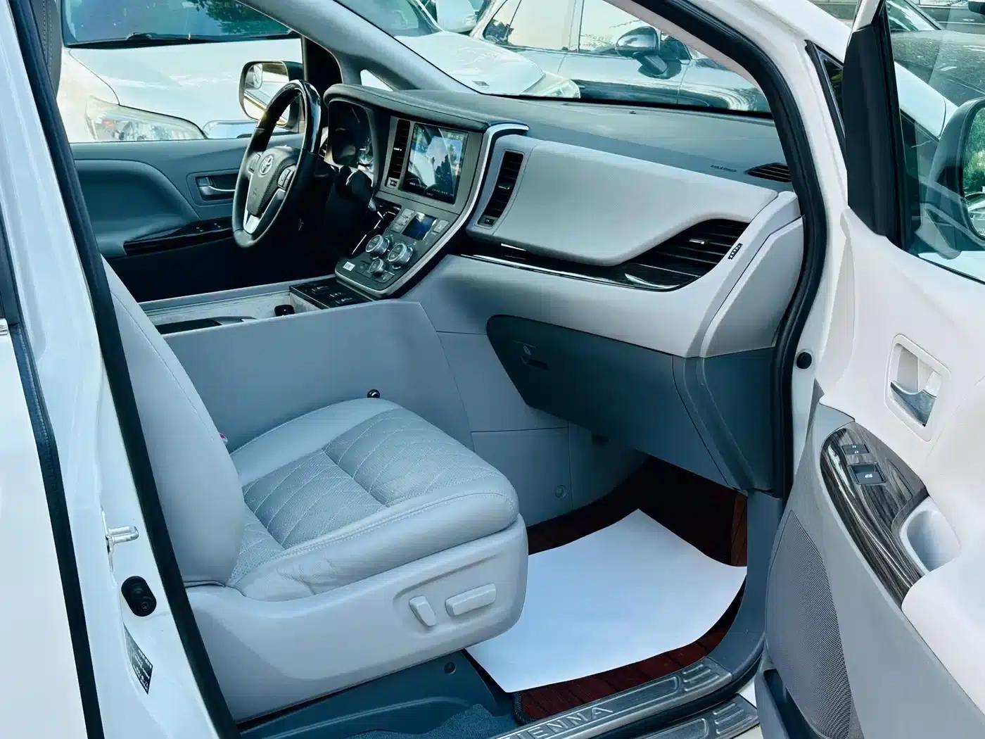 2019 Sienna 3.5L Automatic — миниатюра 24