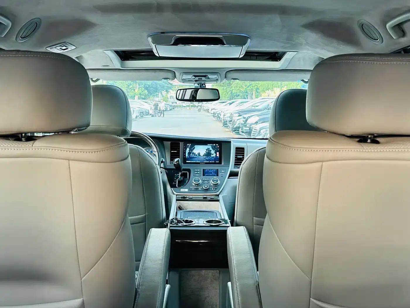 2019 Sienna 3.5L Automatic — миниатюра 25