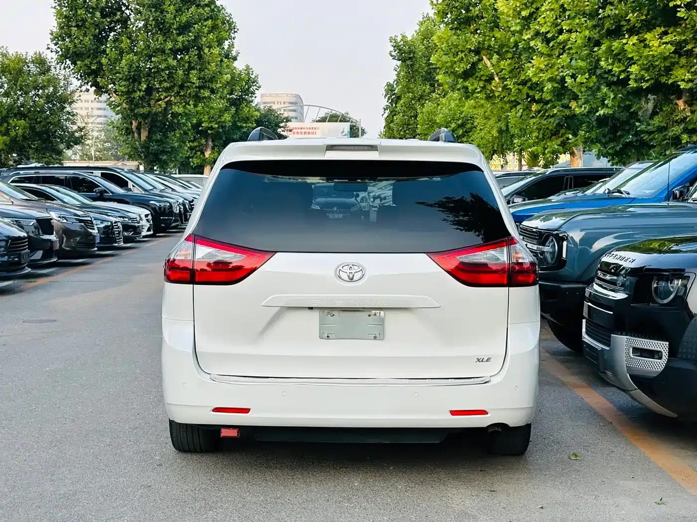 2019 Sienna 3.5L Automatic — миниатюра 5