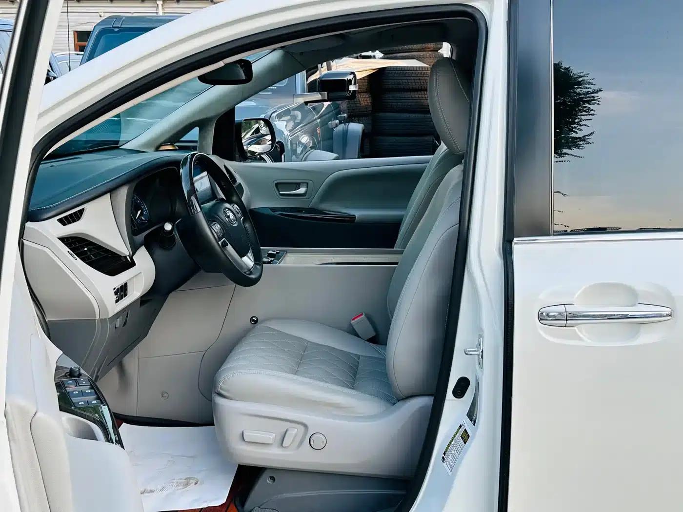2019 Sienna 3.5L Automatic — миниатюра 7