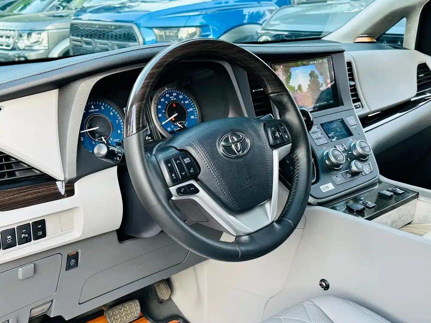 2019 Sienna 3.5L Automatic — миниатюра 8