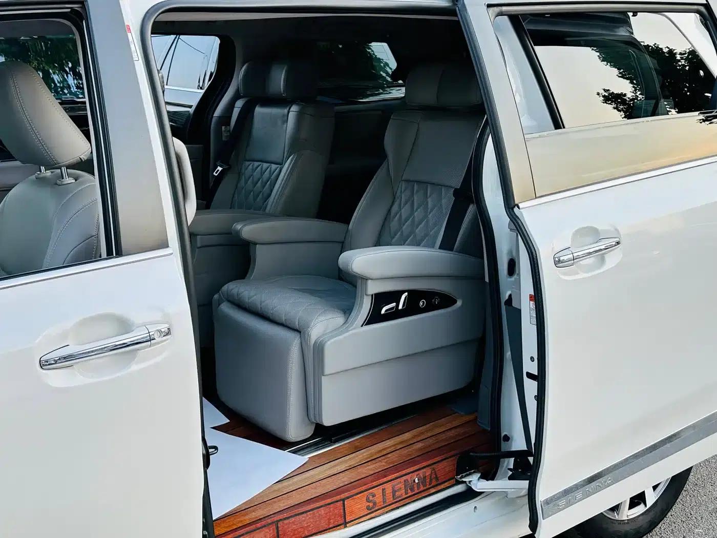 2019 Sienna 3.5L Automatic — миниатюра 9