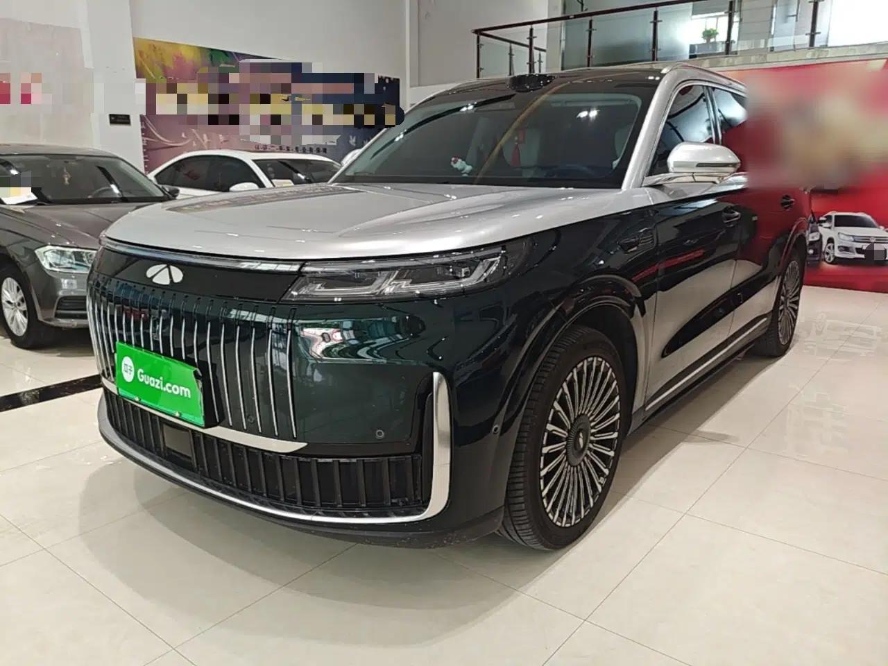 Chery Fengyun T11 2026 Model 220 All-Wheel Drive Family Fun Edition — миниатюра 1