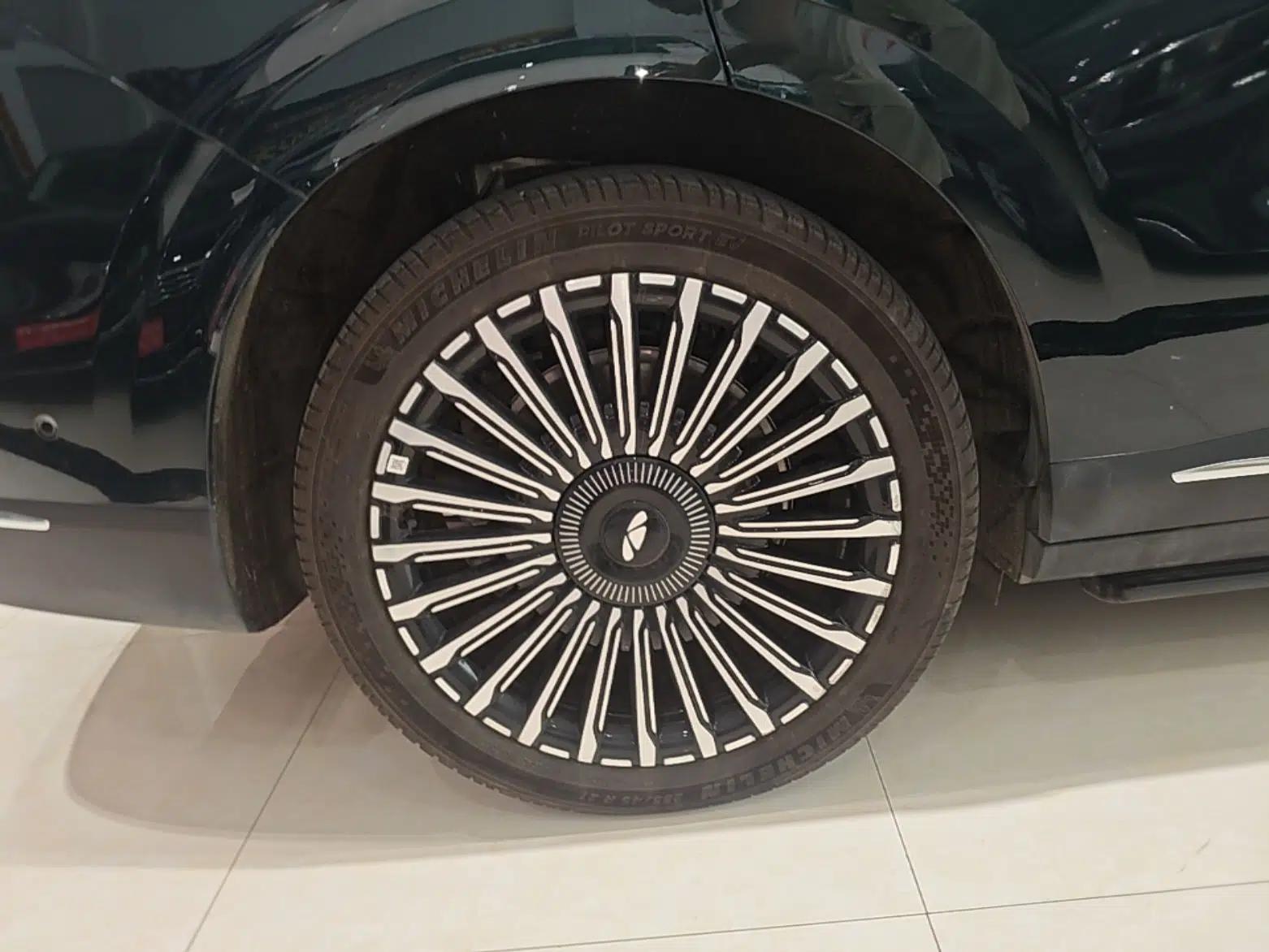Chery Fengyun T11 2026 Model 220 All-Wheel Drive Family Fun Edition — миниатюра 11