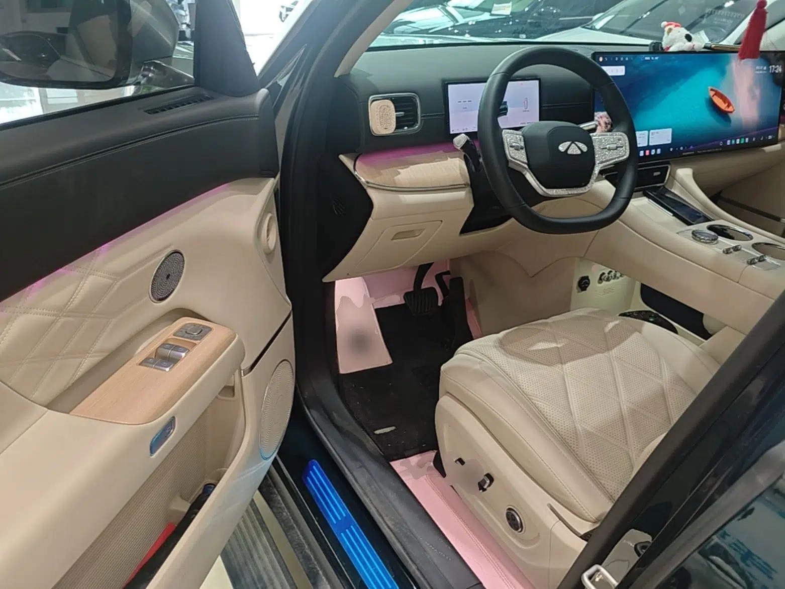 Chery Fengyun T11 2026 Model 220 All-Wheel Drive Family Fun Edition — миниатюра 18