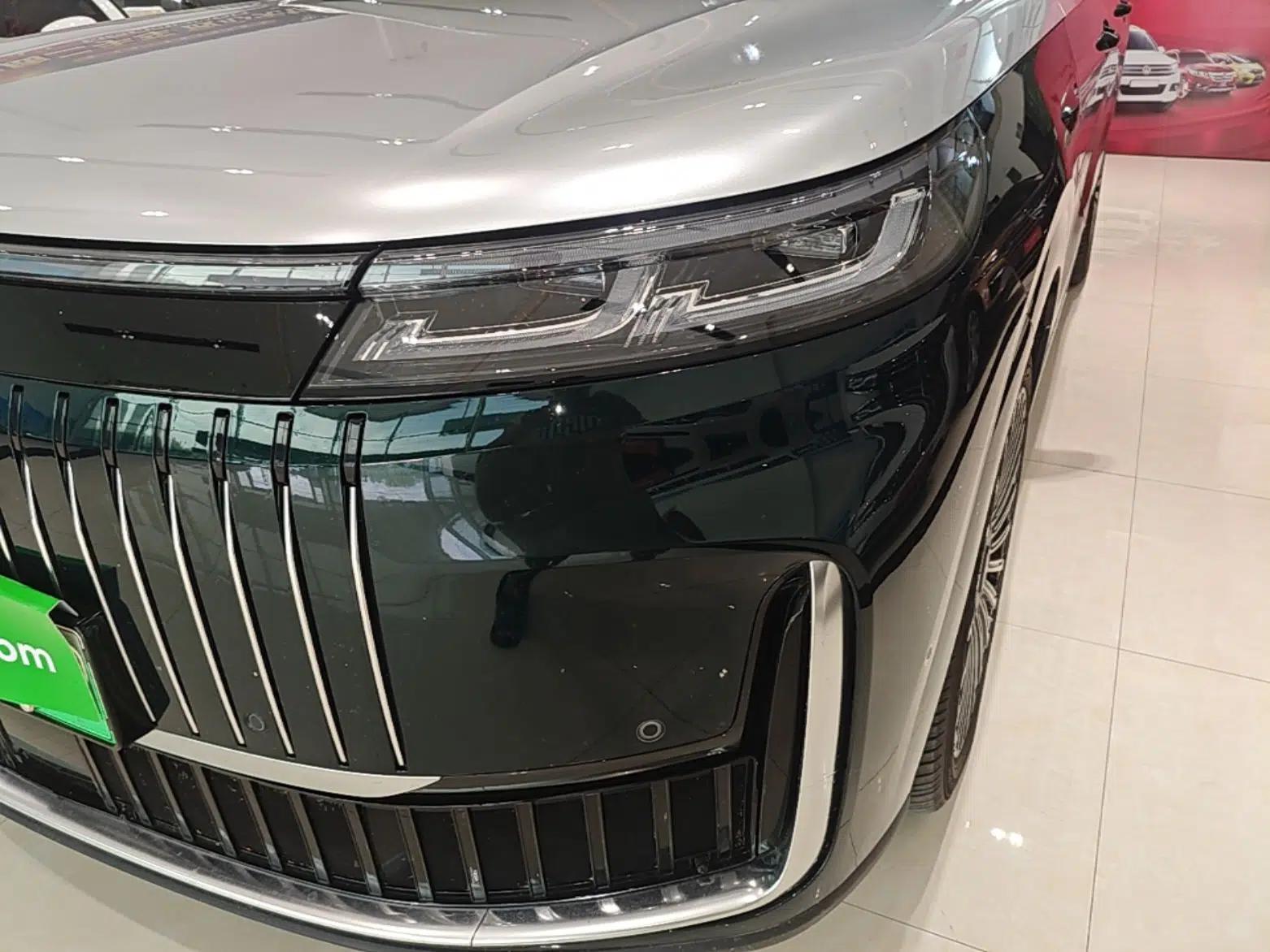 Chery Fengyun T11 2026 Model 220 All-Wheel Drive Family Fun Edition — миниатюра 8