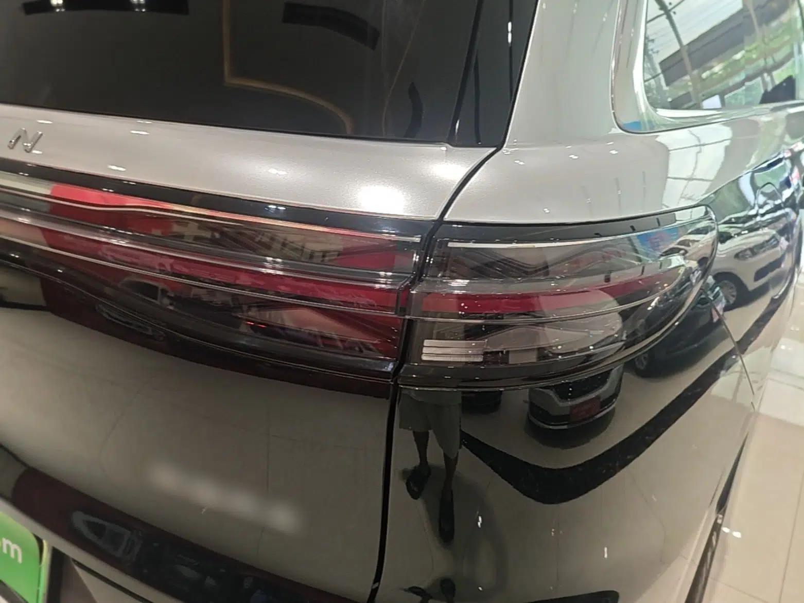 Chery Fengyun T11 2026 Model 220 All-Wheel Drive Family Fun Edition — миниатюра 9