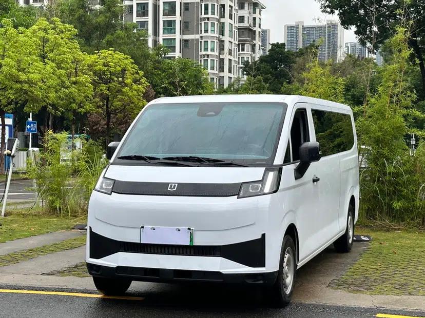 Farizon Xingxiang V 2026 Model V8E—Smart Function Edition 450km — миниатюра 1