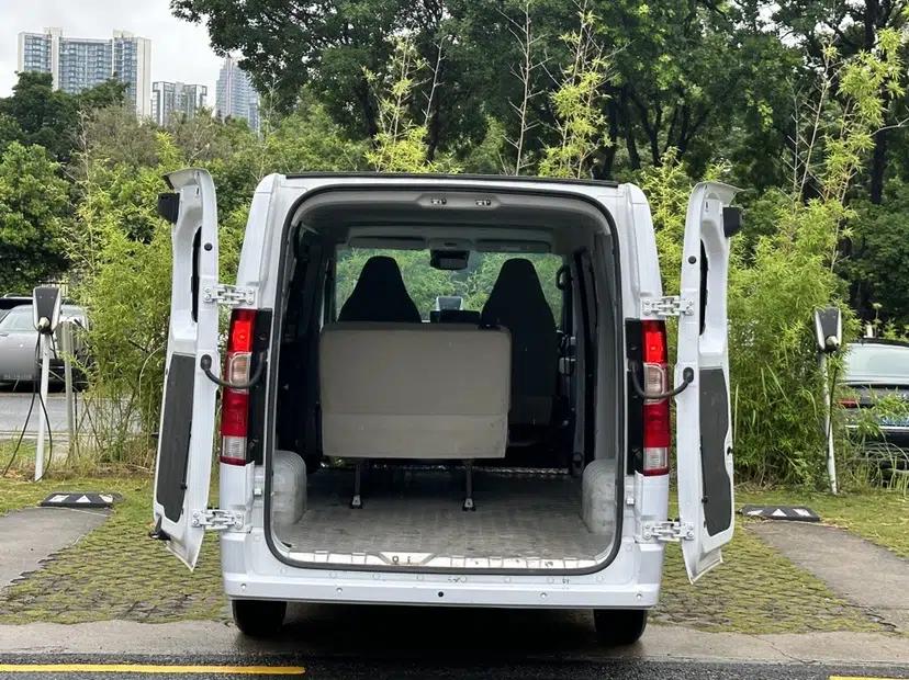 Farizon Xingxiang V 2026 Model V8E—Smart Function Edition 450km — миниатюра 15