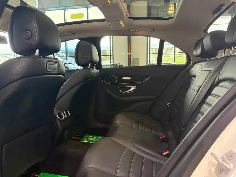 2016 Mercedes-Benz C-Class C 200 L — миниатюра 18