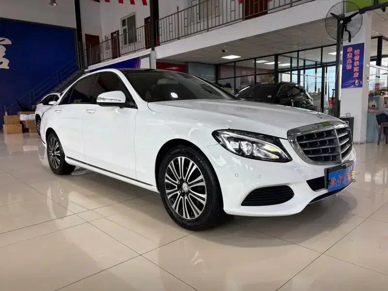 2016 Mercedes-Benz C-Class C 200 L — миниатюра 3