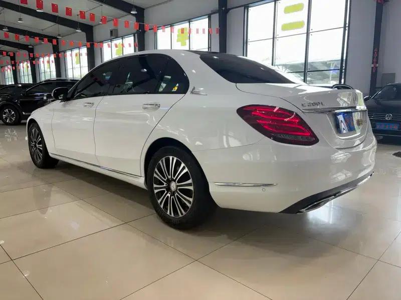 2016 Mercedes-Benz C-Class C 200 L — миниатюра 5