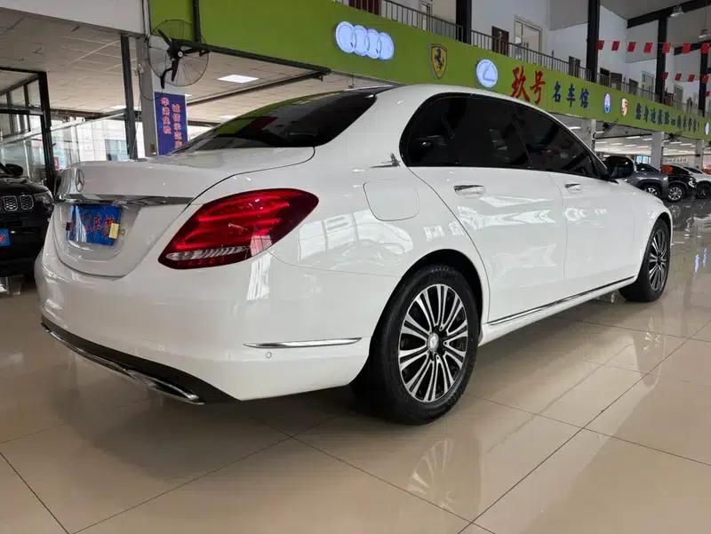 2016 Mercedes-Benz C-Class C 200 L — миниатюра 7