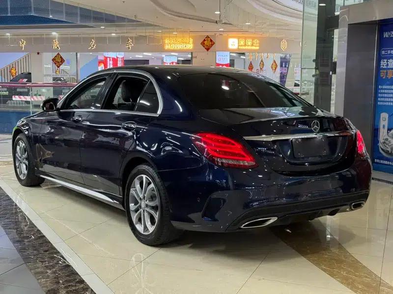 2015 Mercedes-Benz C-Class C 180 L Sport — миниатюра 4