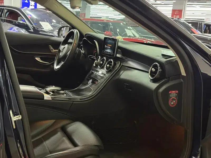 2015 Mercedes-Benz C-Class C 180 L Sport — миниатюра 9