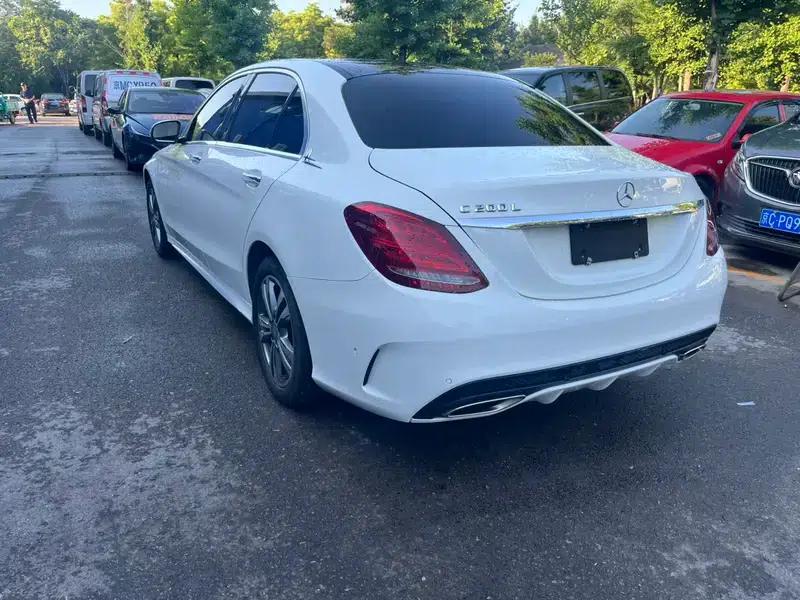Mercedes-Benz C-Class 2015 Facelift C 200 L Sport — миниатюра 4