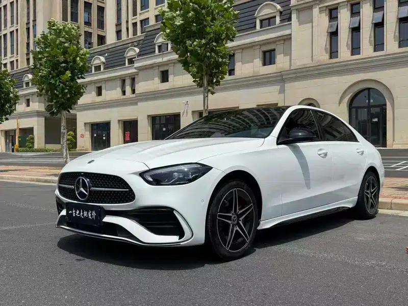 Mercedes-Benz C-Class 2023 Facelift C 260 L Sport Night Edition — миниатюра 1