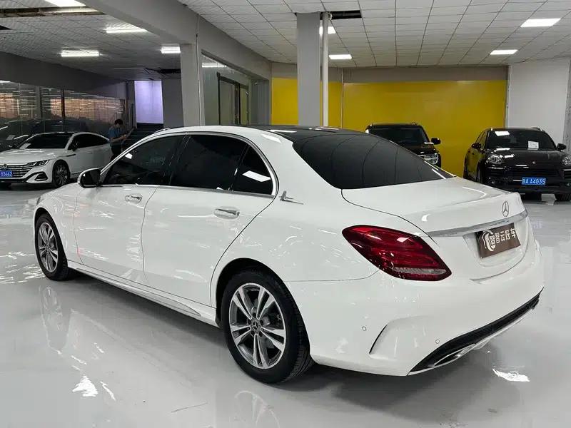 2018 Mercedes-Benz C-Class C 200 L Sport Edition — миниатюра 4