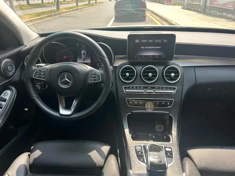 2018 Mercedes-Benz C-Class C 200 L Sport Edition — миниатюра 11