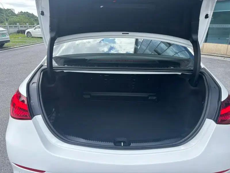 2022 Mercedes-Benz C-Class C 200 L Sport Edition — миниатюра 16