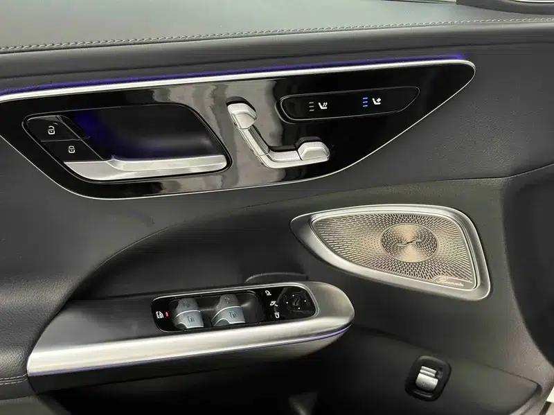 2025 Mercedes-Benz C-Class Facelift C 260 L Sport Night Edition — миниатюра 24