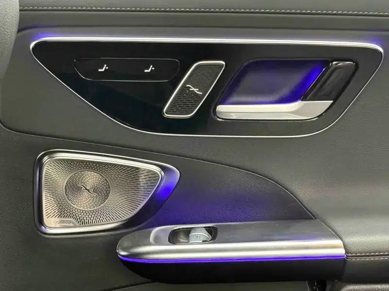 2025 Mercedes-Benz C-Class Facelift C 260 L Sport Night Edition — миниатюра 36