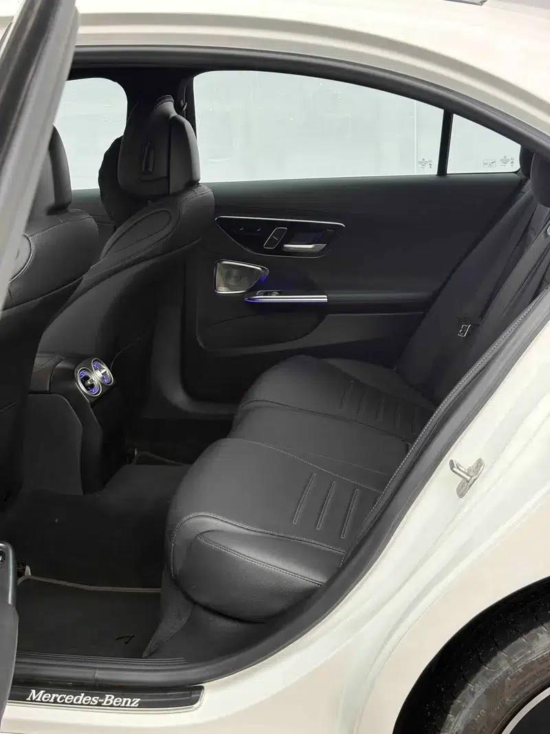 2025 Mercedes-Benz C-Class Facelift C 260 L Sport Night Edition — миниатюра 37