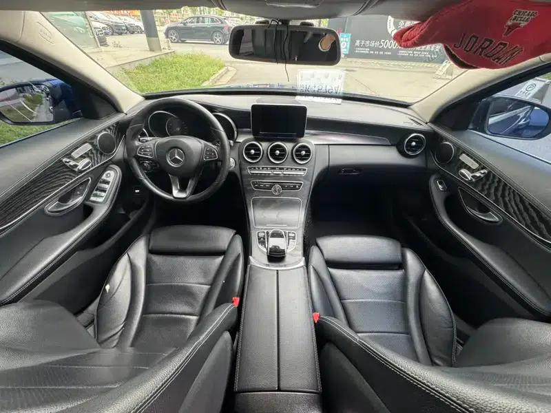 2017 Mercedes-Benz C-Class C 200 L Sport Edition — миниатюра 16