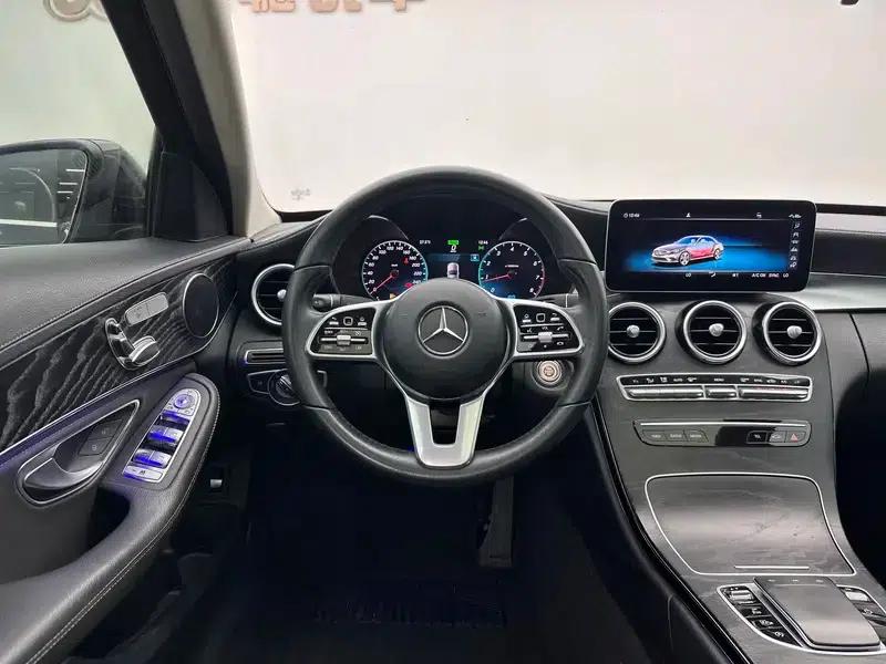 2019 Mercedes-Benz C-Class C 260 L 4MATIC Sport Edition — миниатюра 15