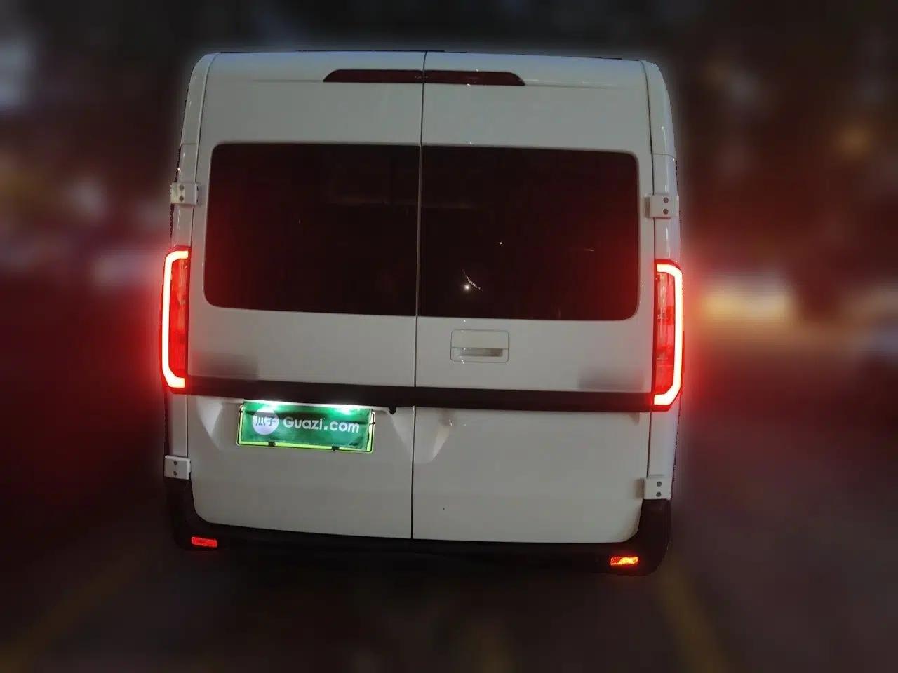 Farizon Super VAN 2024 Zhifu Edition Mid-Axle Mid-Roof 68 kWh — миниатюра 5