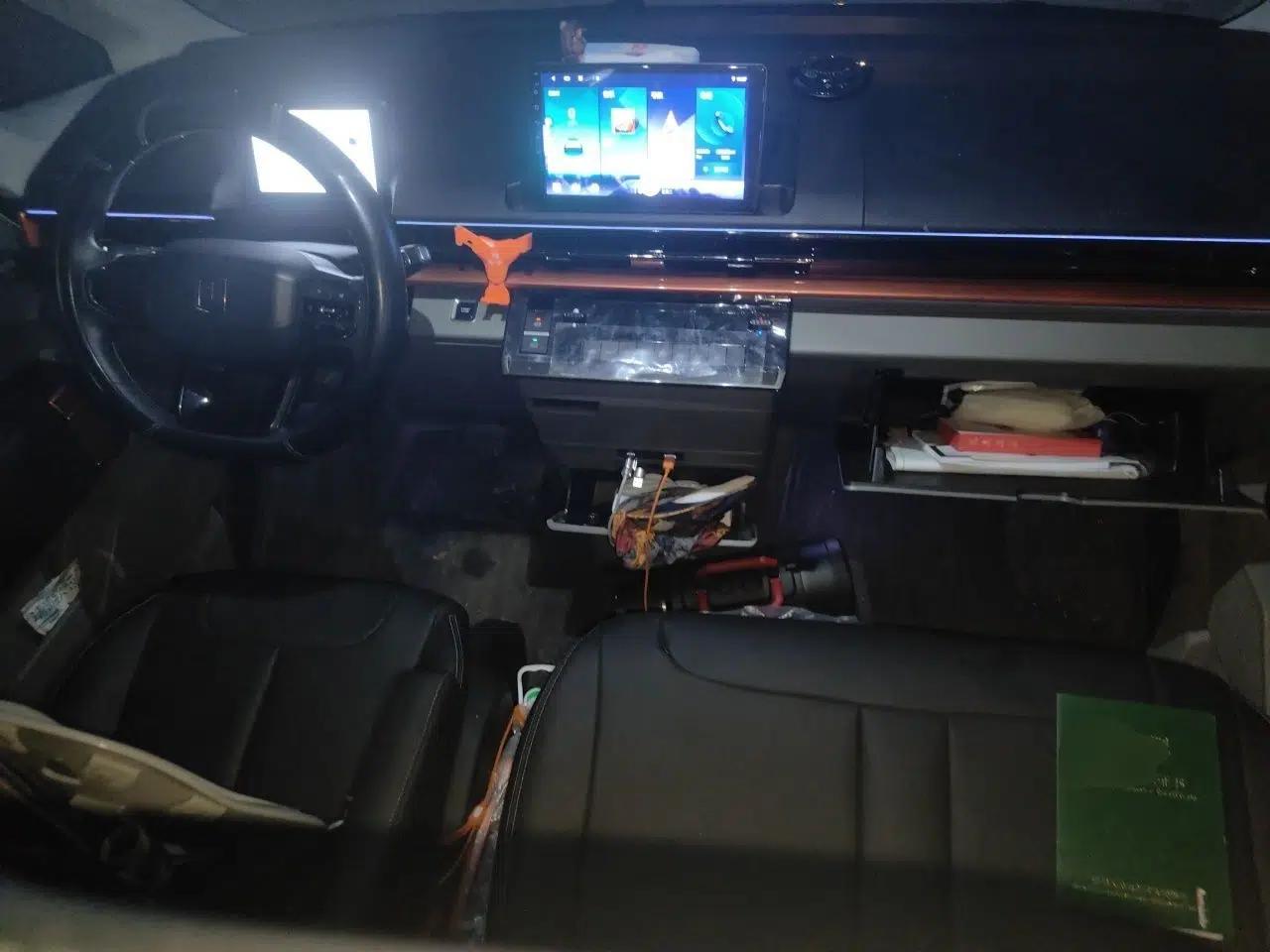 Farizon Super VAN 2024 Zhifu Edition Mid-Axle Mid-Roof 68 kWh — миниатюра 9