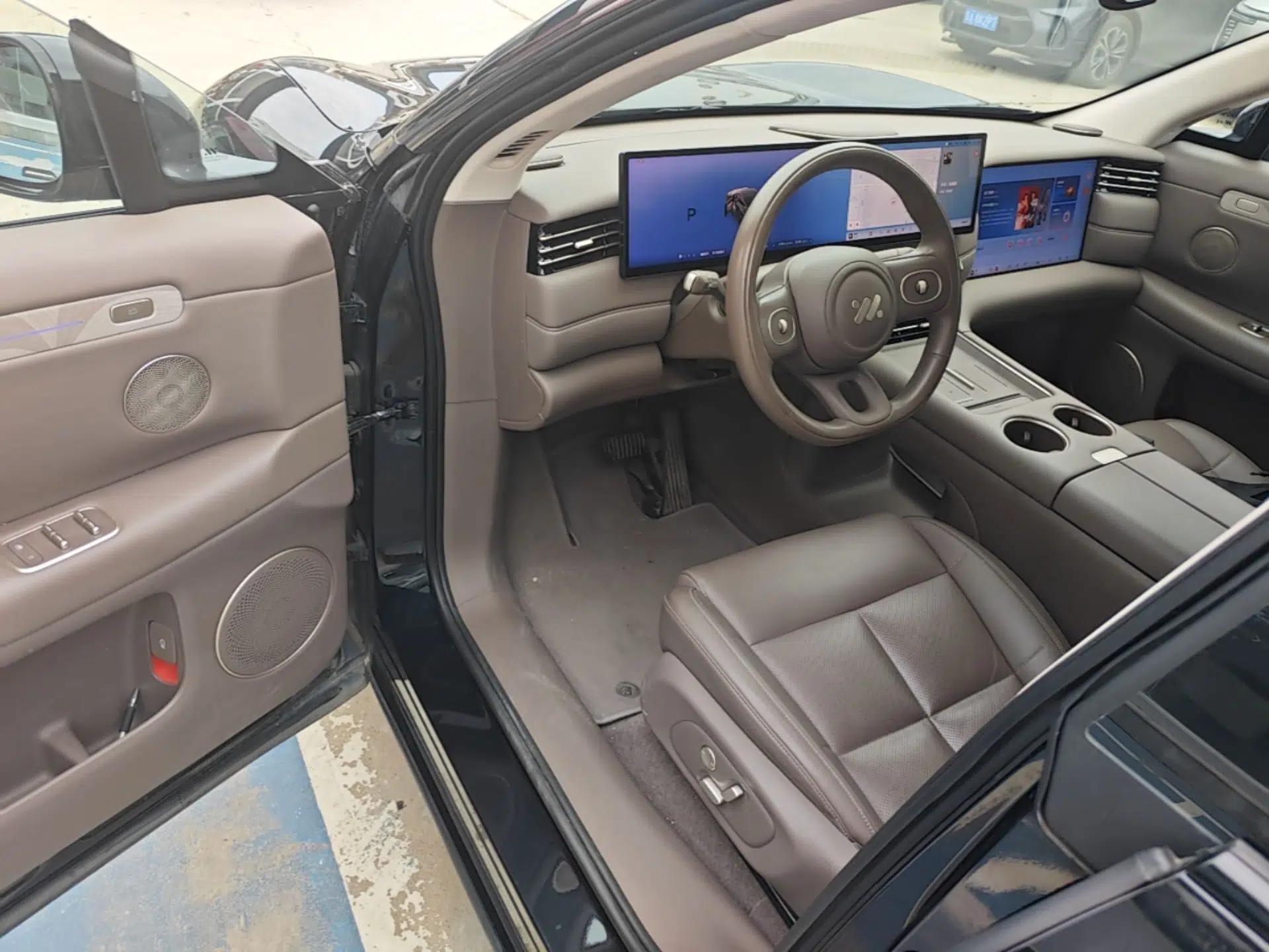 IM LS6 2026 Model Range-Extending 66 Max+ — миниатюра 18