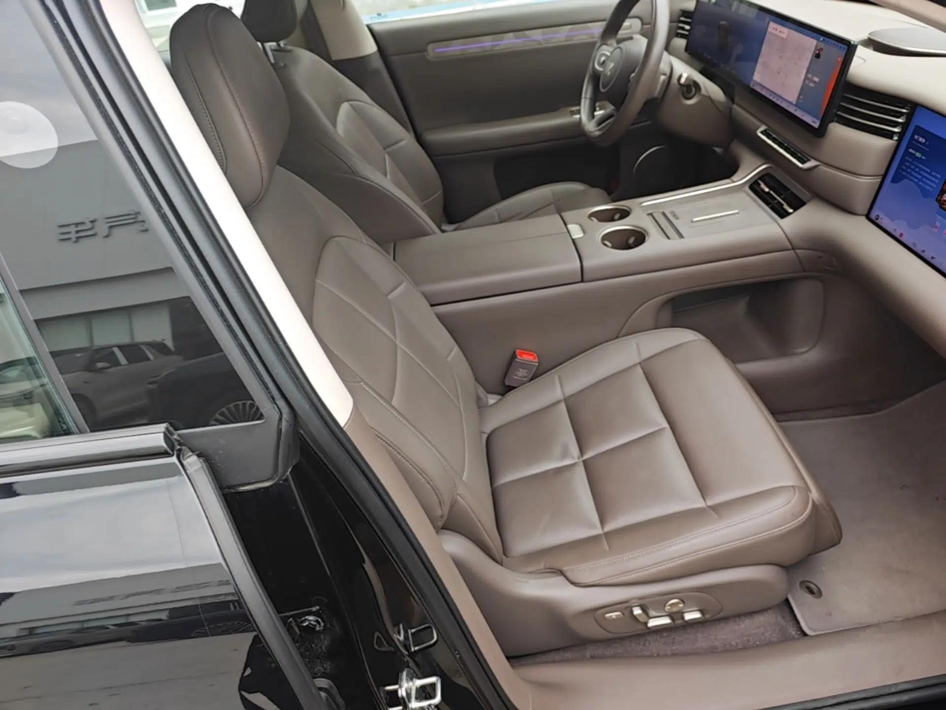 IM LS6 2026 Model Range-Extending 66 Max+ — миниатюра 19