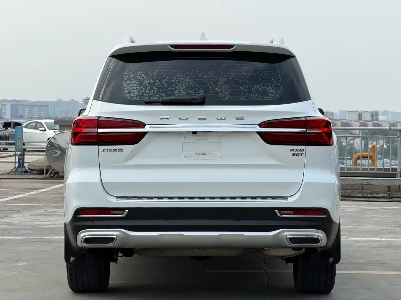 Roewe RX8 2018 30T Intelligent Internet Two-Wheel Drive Supreme Edition — миниатюра 4
