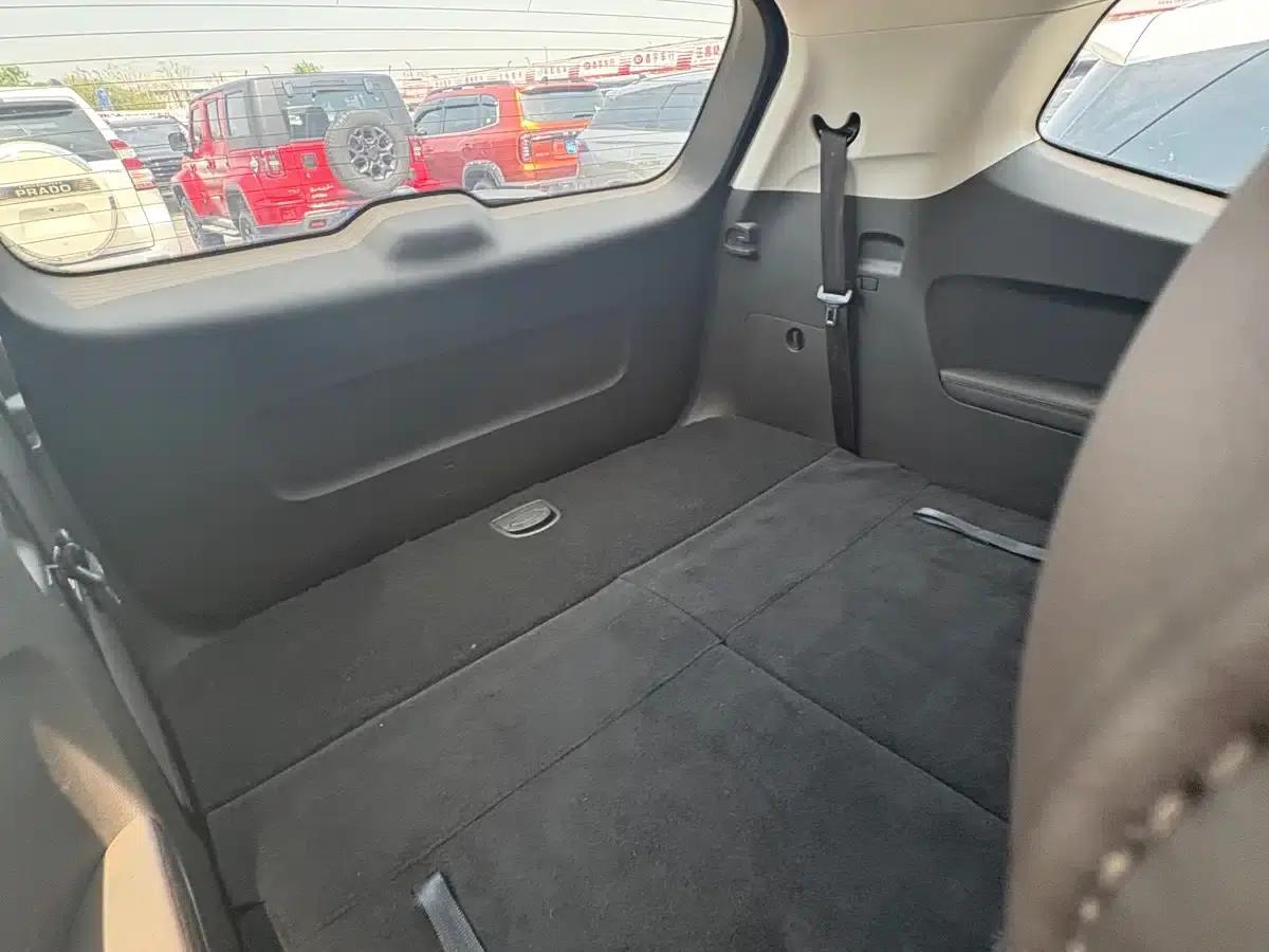 Roewe RX8 2019 30T Intelligent Connected 4WD Super Flagship Edition — миниатюра 15