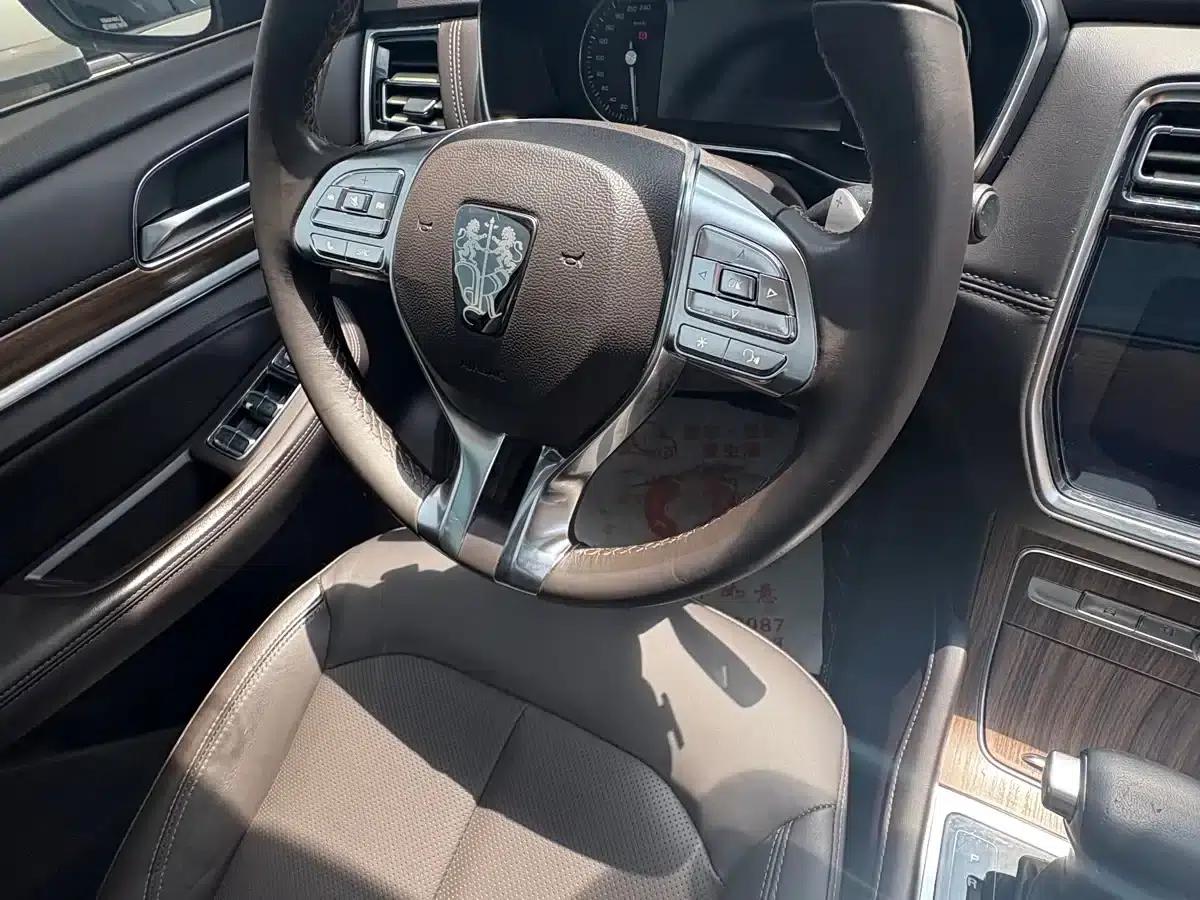 Roewe RX8 2019 30T Intelligent Connected 4WD Super Flagship Edition — миниатюра 9