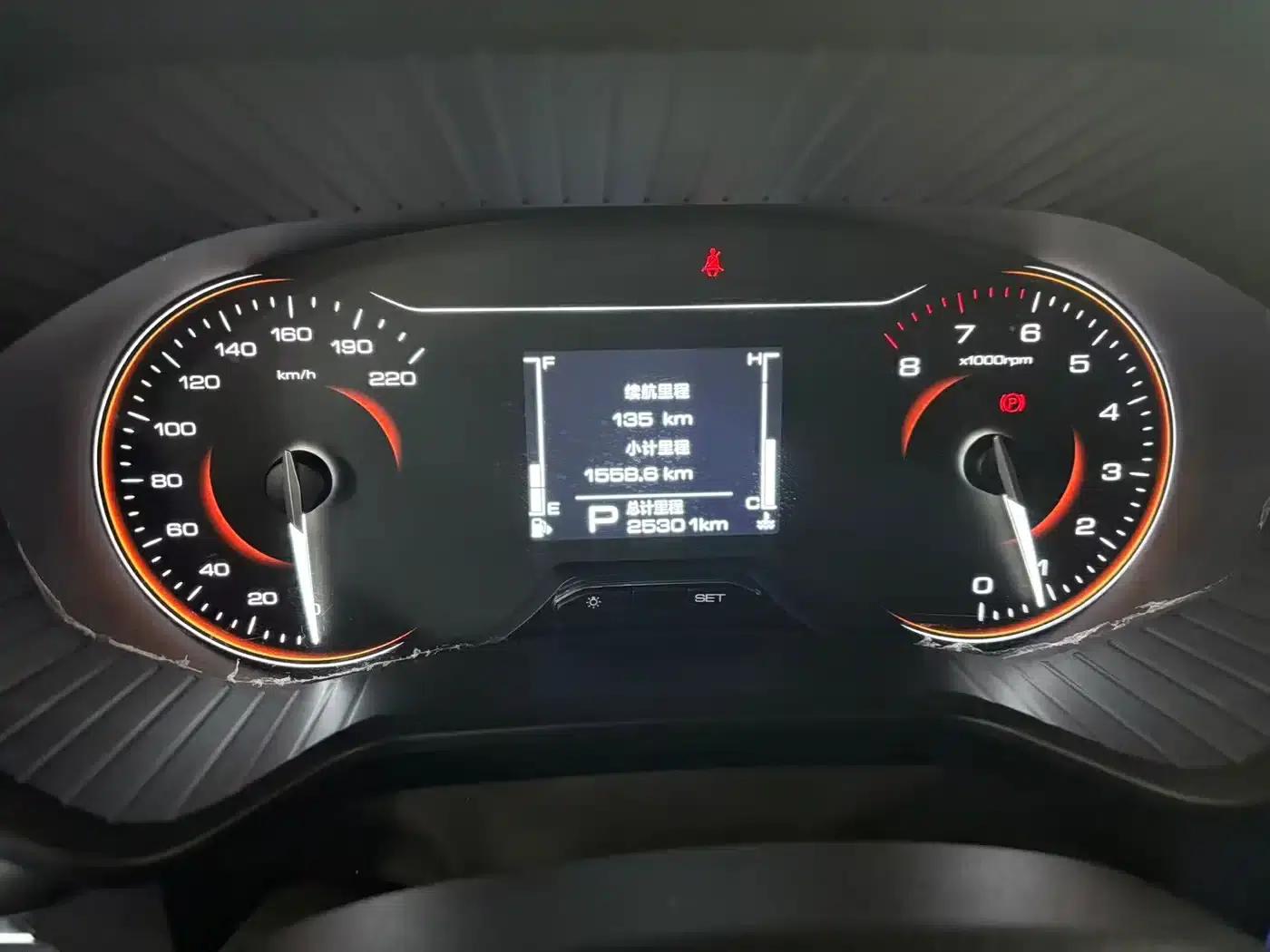 Wuling Jiachen 2022 1.5T CVT Premium Flagship Edition — миниатюра 9