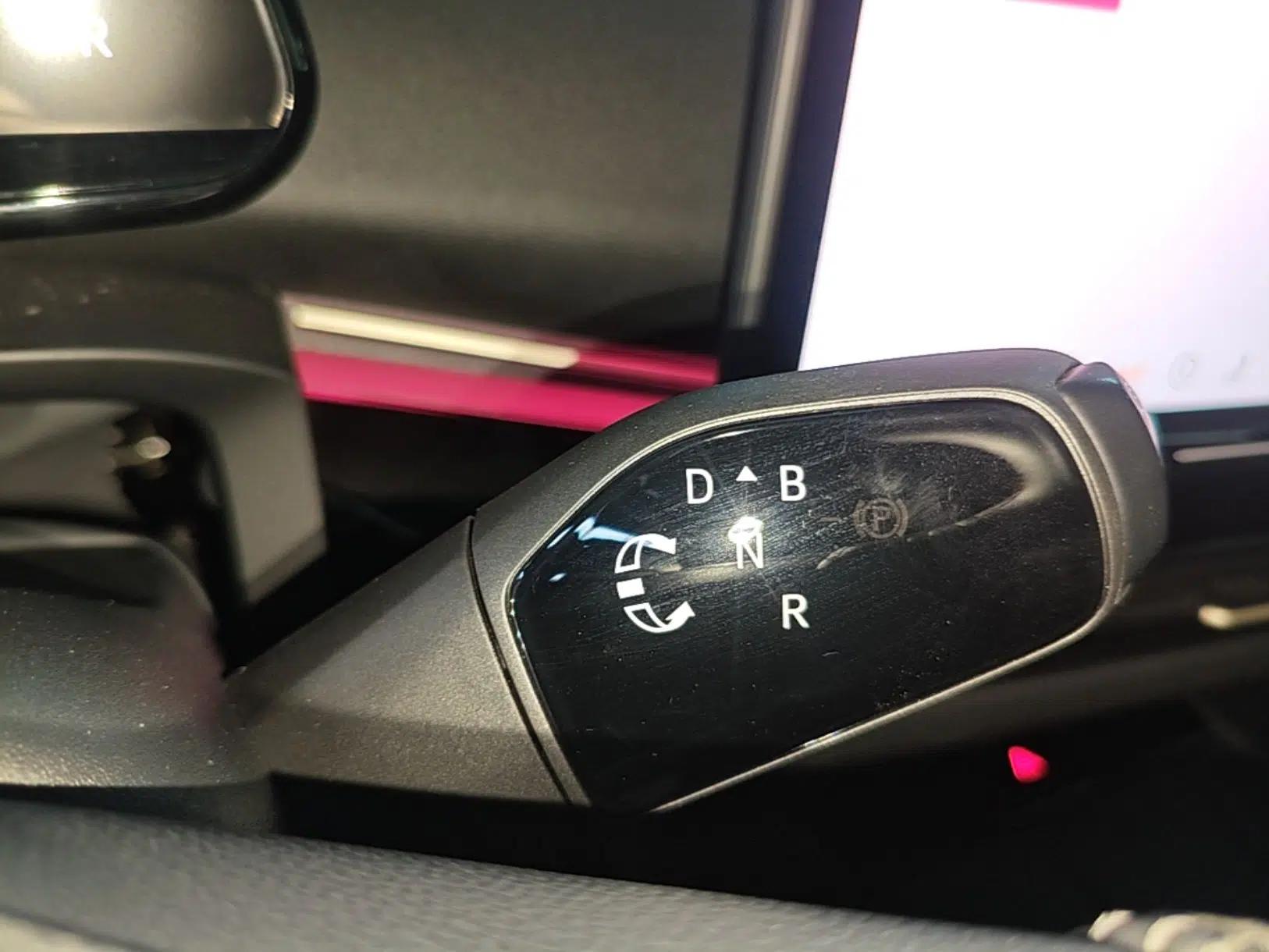 Volkswagen ID.UNYX 2024 Pro Long-Range Version — миниатюра 16