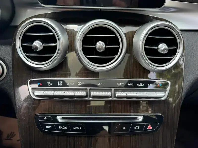 2019 Mercedes-Benz GLC 260 L 4MATIC Dynamic — миниатюра 17
