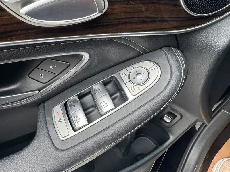 2019 Mercedes-Benz GLC 260 L 4MATIC Dynamic — миниатюра 35
