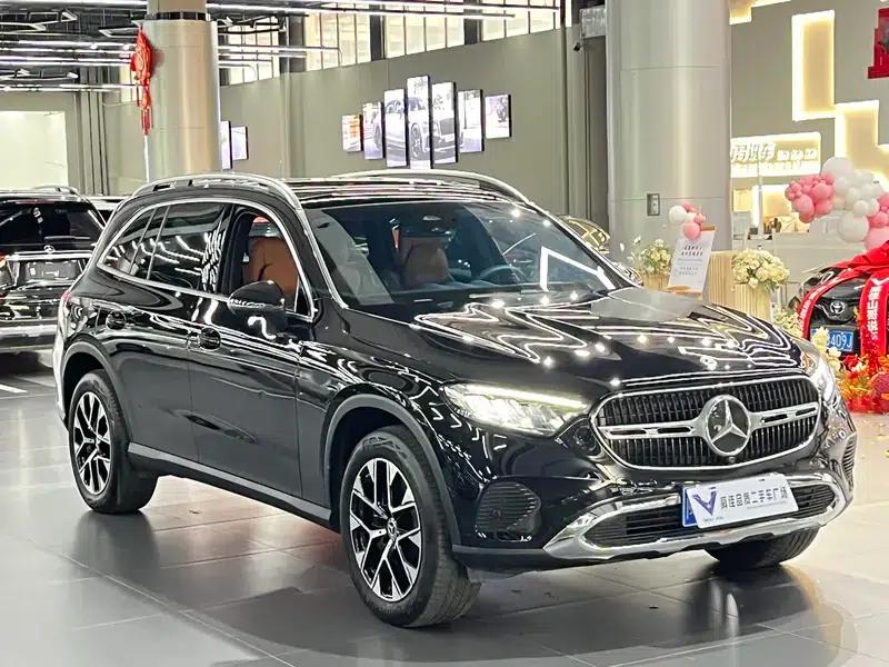 2024 Mercedes-Benz GLC 260 L 4MATIC Dynamic 5-seater — миниатюра 3