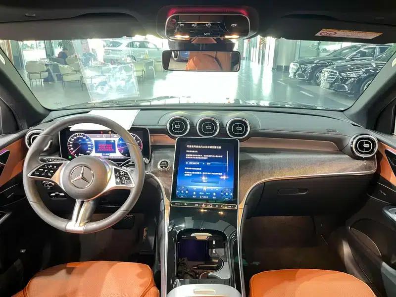 2024 Mercedes-Benz GLC 260 L 4MATIC Dynamic 5-seater — миниатюра 7