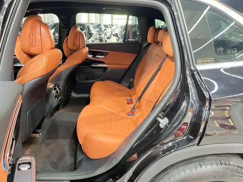 2024 Mercedes-Benz GLC 260 L 4MATIC Dynamic 5-seater — миниатюра 9