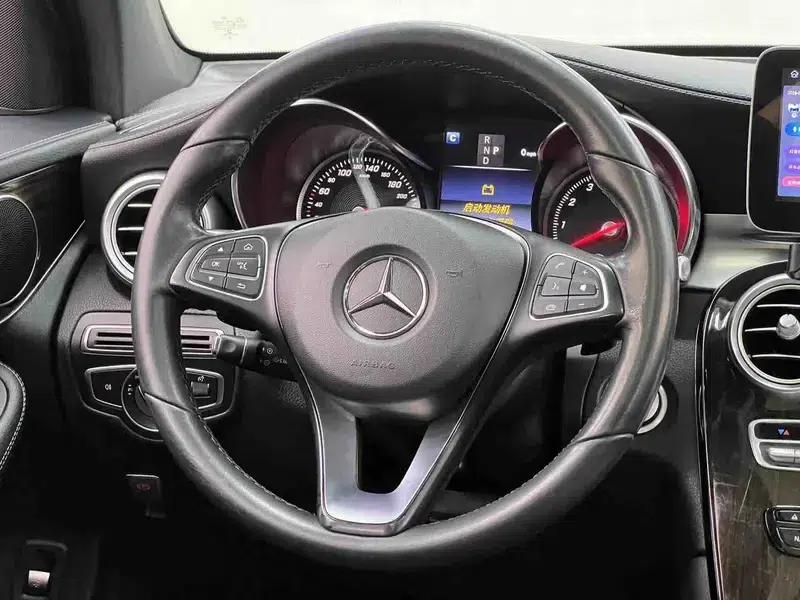 2018 Mercedes-Benz GLC 260 4MATIC Dynamic — миниатюра 20