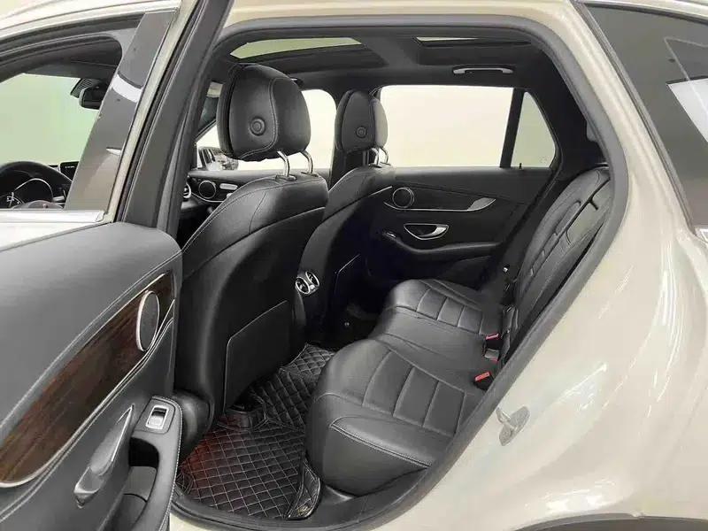 2018 Mercedes-Benz GLC 260 4MATIC Dynamic — миниатюра 24