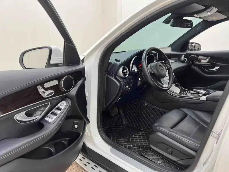 2018 Mercedes-Benz GLC 260 4MATIC Dynamic — миниатюра 25
